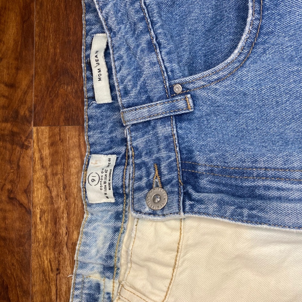 Mom jeans